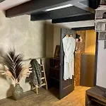 Apartment St Antonis Amsterdam