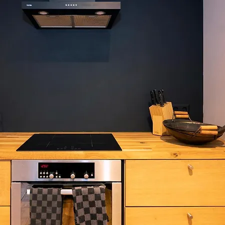 Daire St Antonis *